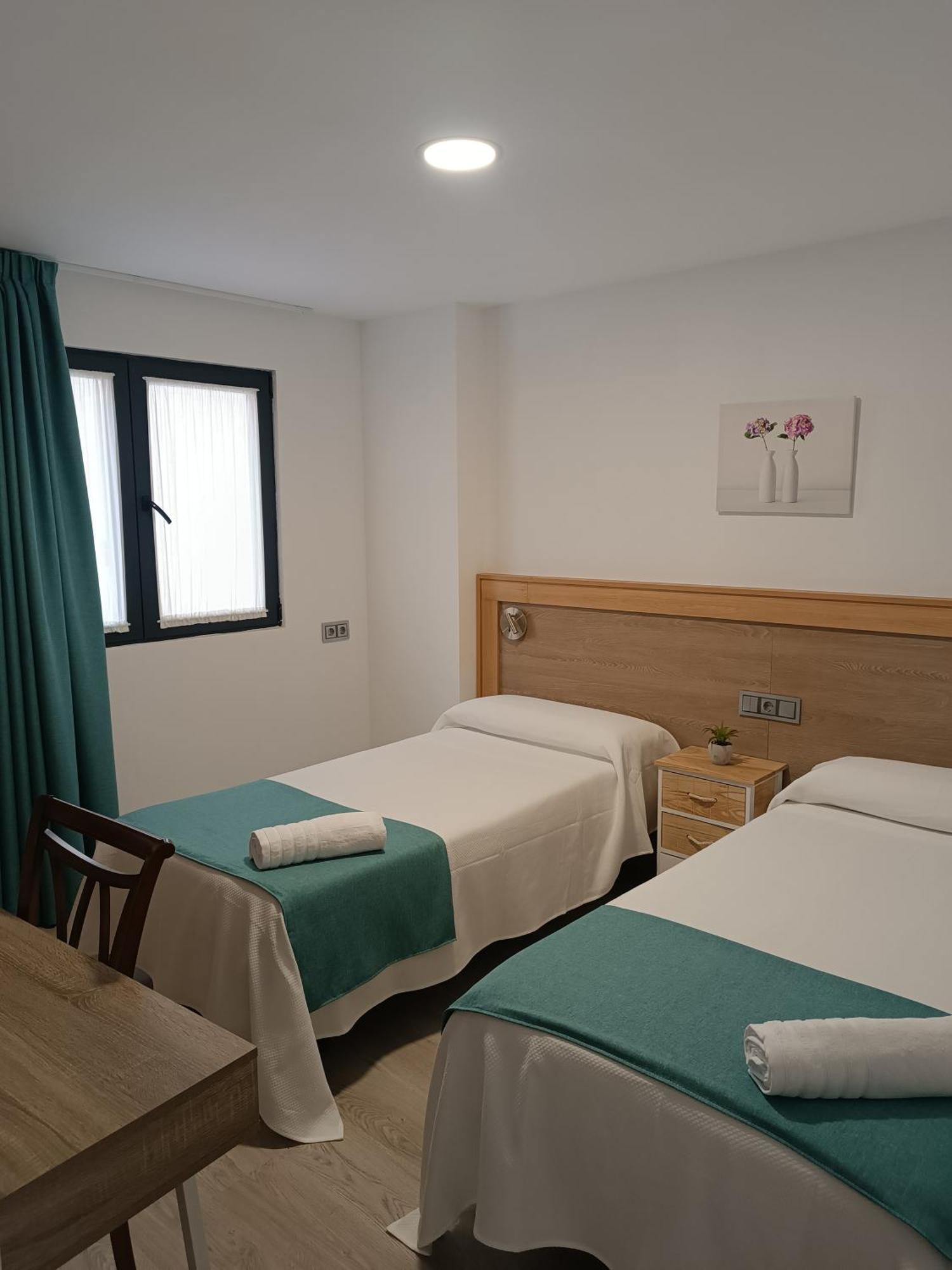 Apartamentos Turisticos Avila Puerta De San Isidro 1-4 Exterior photo